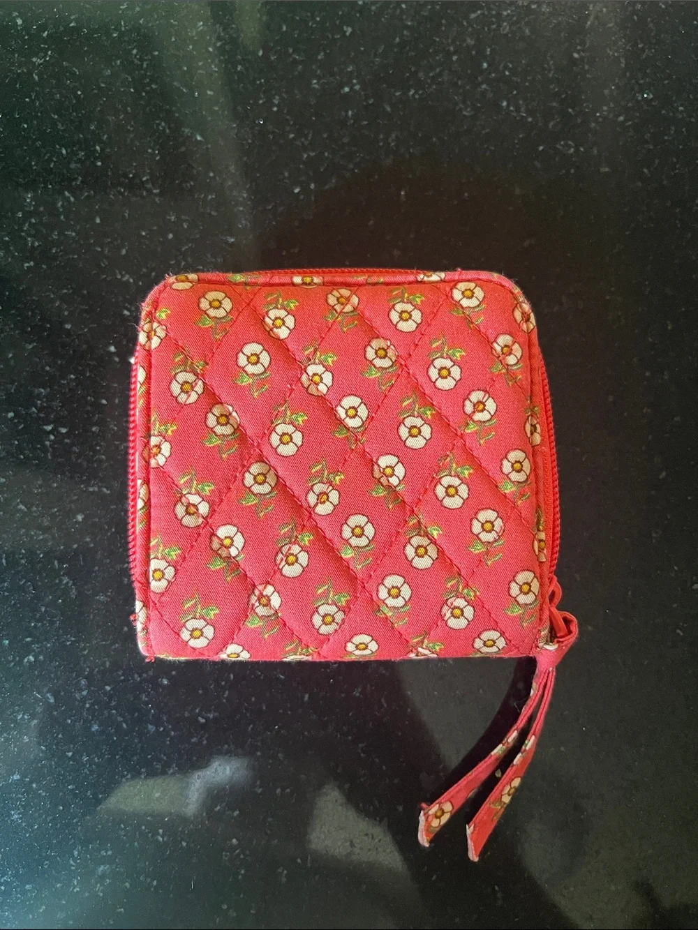 Vera Bradley Women's Premium Cotton Small Zip-Around Wallet — Tiny Poppies